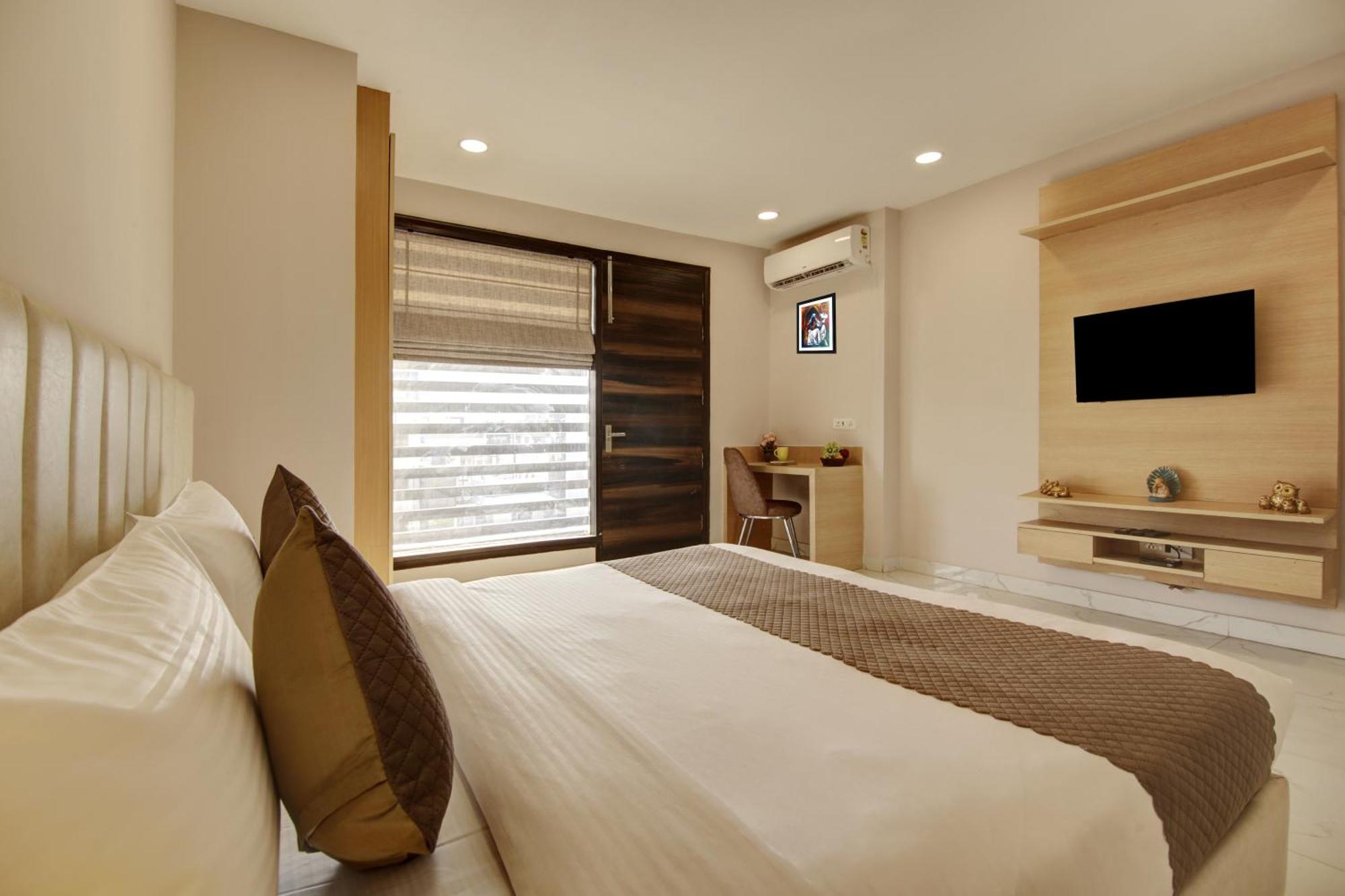 Limewood Stay - Fortis Hospital Gurgaon Exterior photo