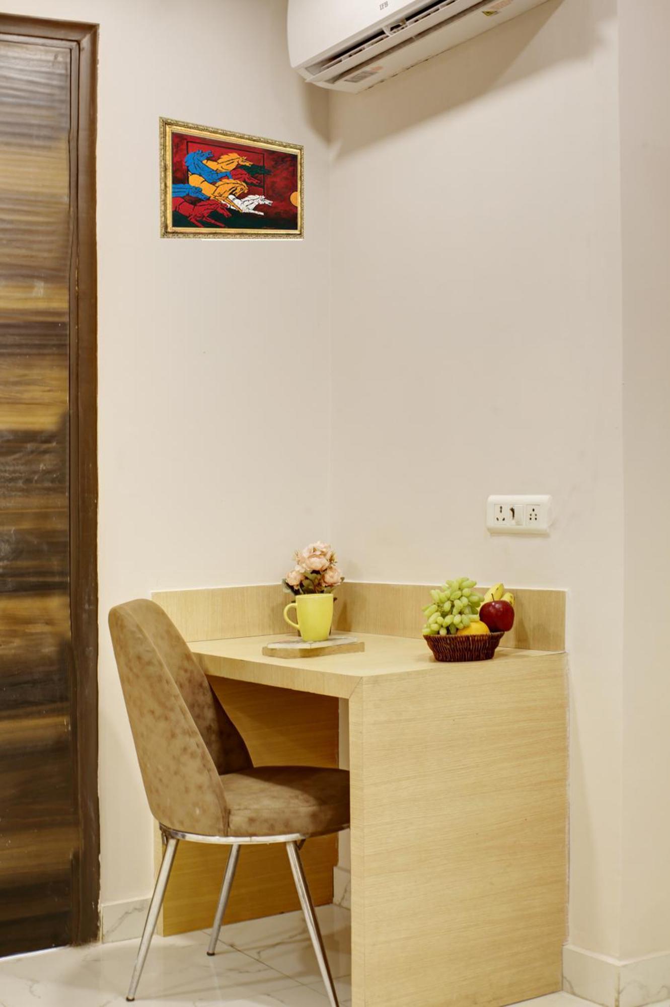 Limewood Stay - Fortis Hospital Gurgaon Exterior photo